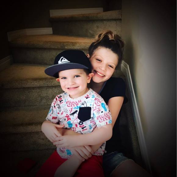 Meet your Posher, Sara - Picture 1 of 1